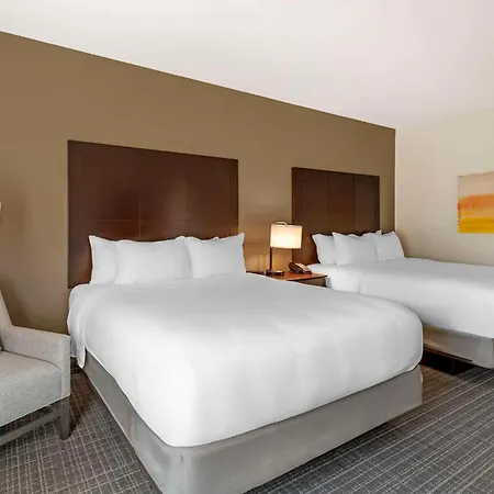 Comfort Inn & Suites Verona At Turning Stone Resort Casino-2